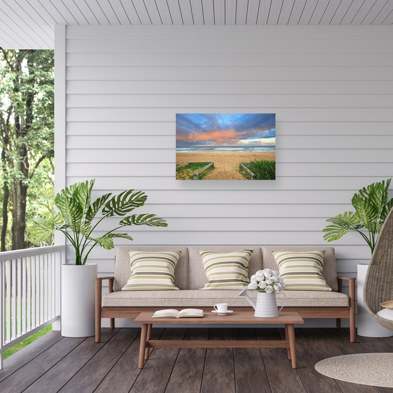 Balade sur la plage bolognaise, impression sur toile, H 30 po x l 47 po