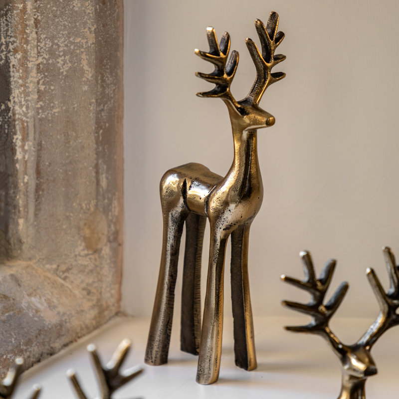 Figurines & Sculptures