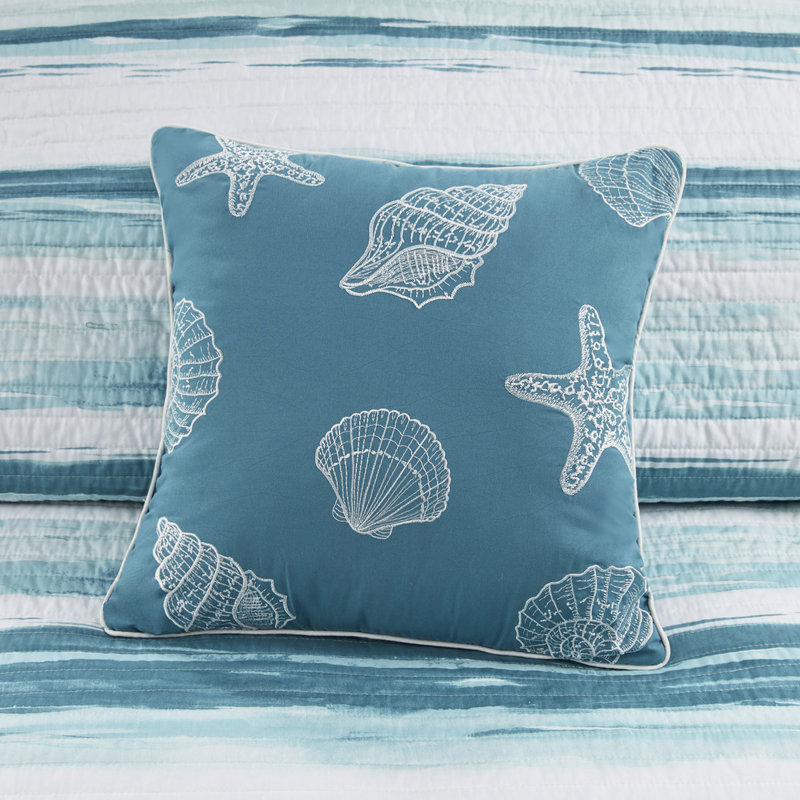 Courtepointe double / grand 6 pièces avec coussins décoratifs. Design aquarelle tranquille. Microfibre pour une nuit douillette. Literie lavable à la machine sur un thème serein. Décoration intérieure confortable