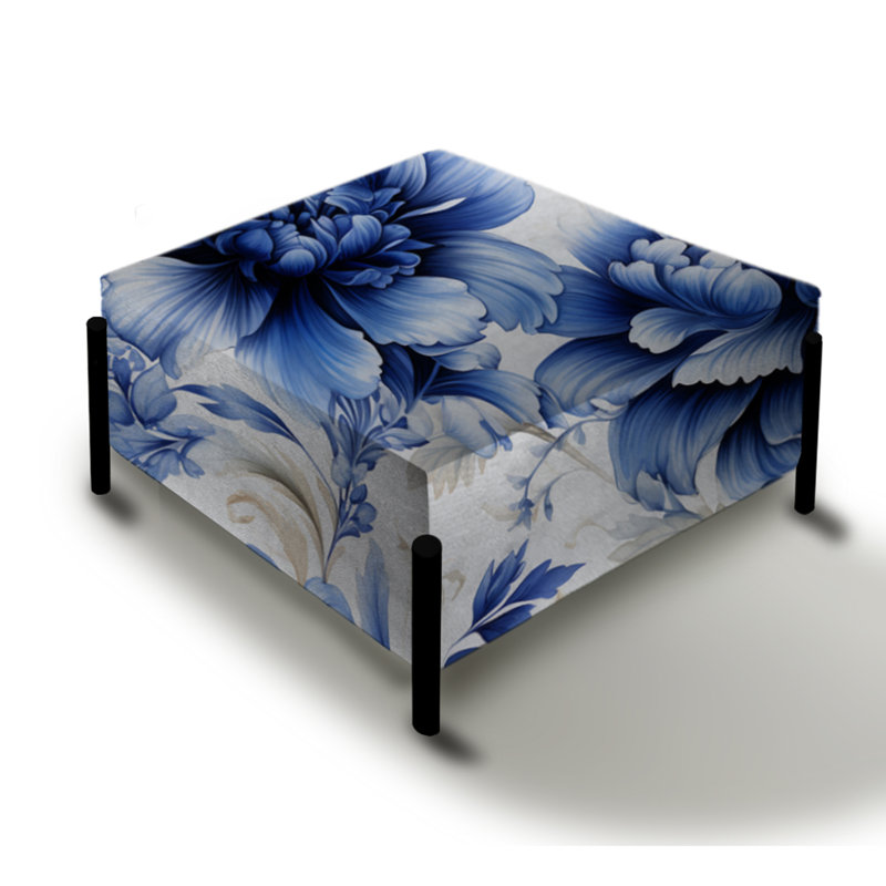 Grand repose-pieds carré beige et bleu à motif damassé Dahlia II