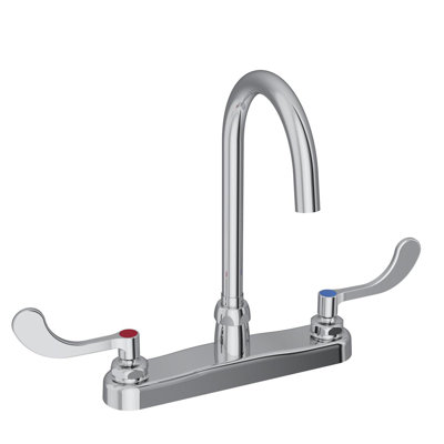Robinet à écoulement laminaire 8 po avec rosette de 5 po avec poignées à col-de-cygne et poignées à 4 pales chromées