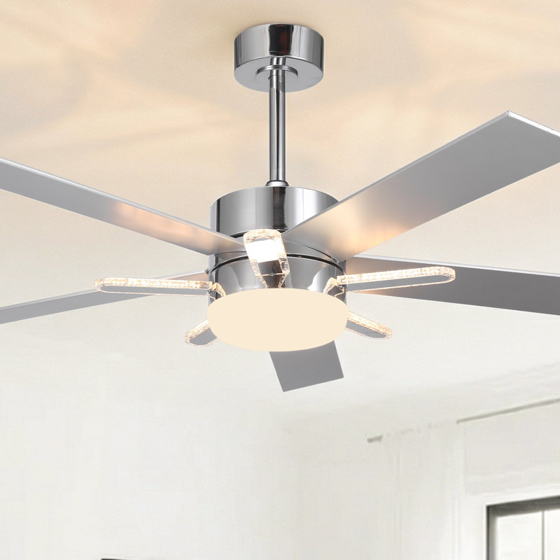 Ventilateur de plafond réversible à intensité variable de 52 po à 6 vitesses avec lumières DEL et télécommande, 3 lumières de couleur, minuterie, pales de bois à double face