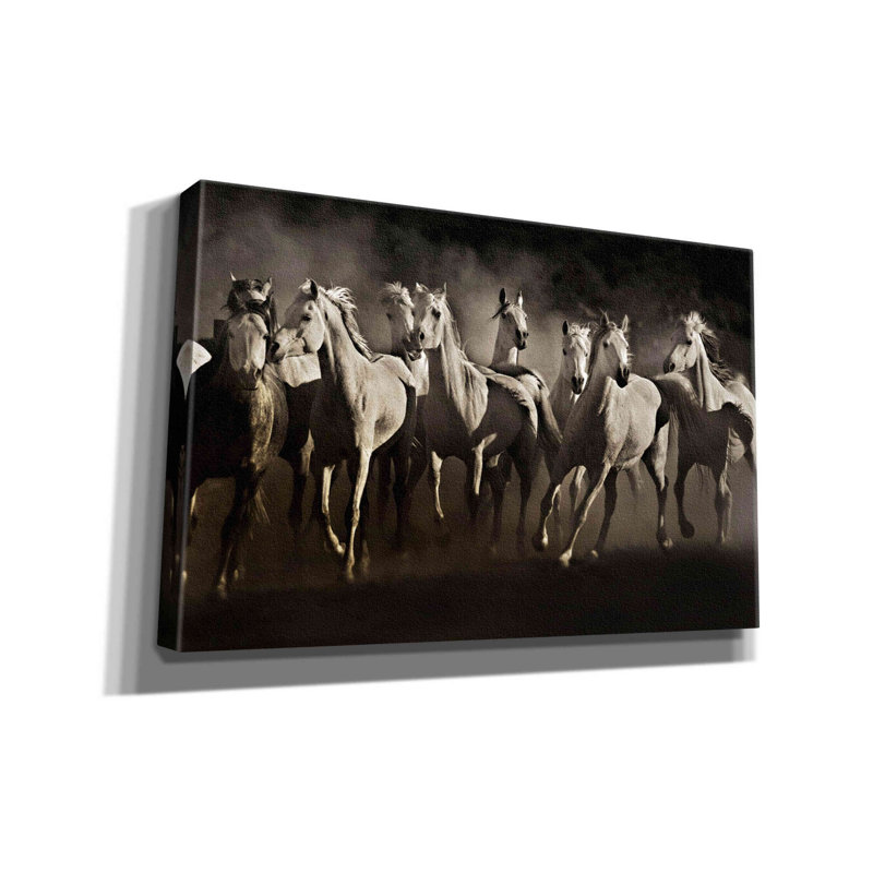 «Dream Horses» par Lisa Dearing, estampe numérique sur toile, H 26 po x l 40 po x P 1,5 po