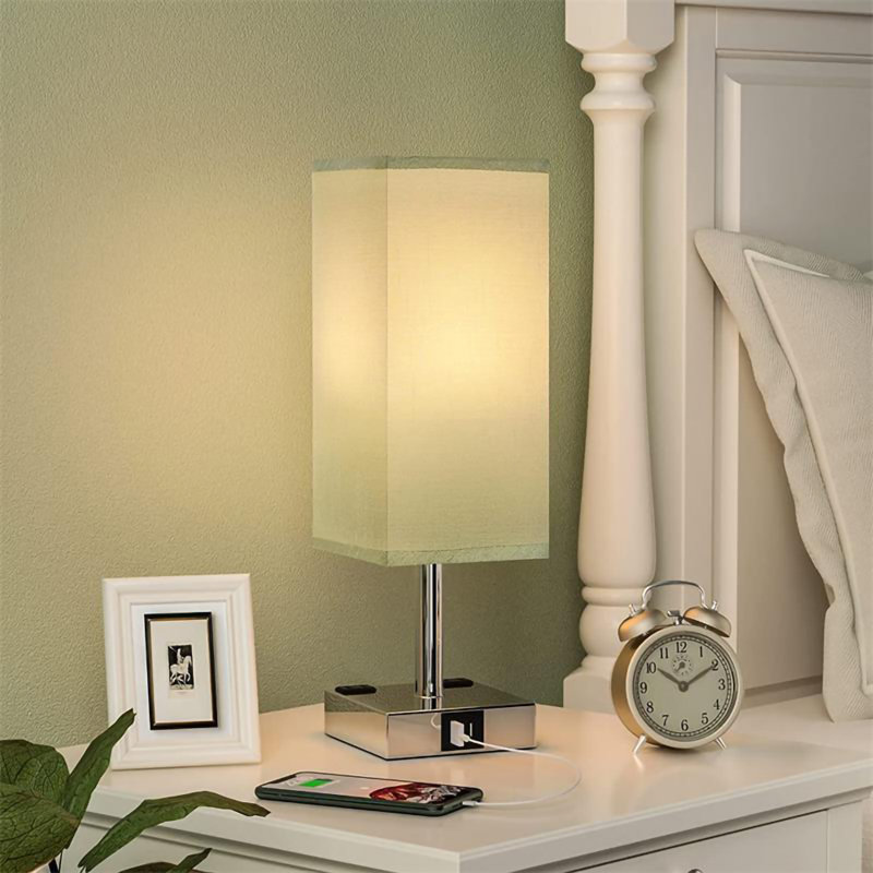 Lampe de table USB en métal Jarred, Rose