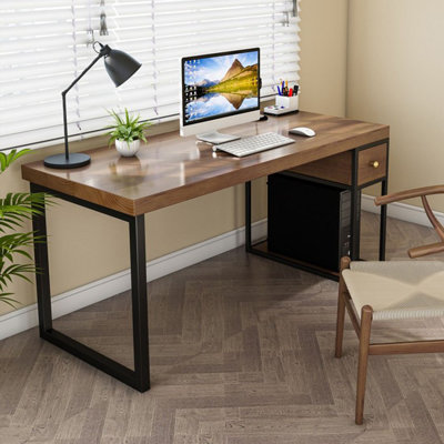 Bureau de direction rectangulaire en bois massif noyer avec tiroirs
