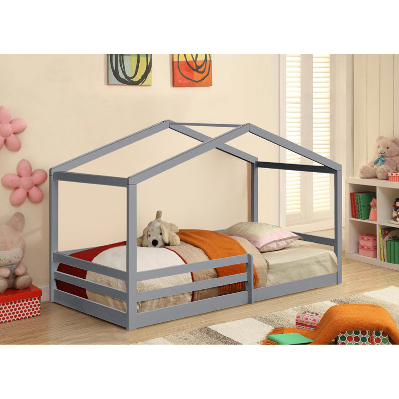 Britney Standard, Gray