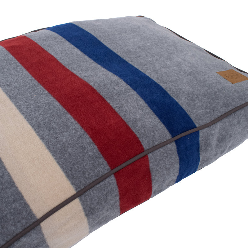 Napper Pendleton, Cabine à rayures grises, Small (28"w x 20"d x 4"h)