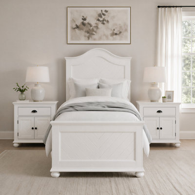 Govia Panel Bedroom Set In White