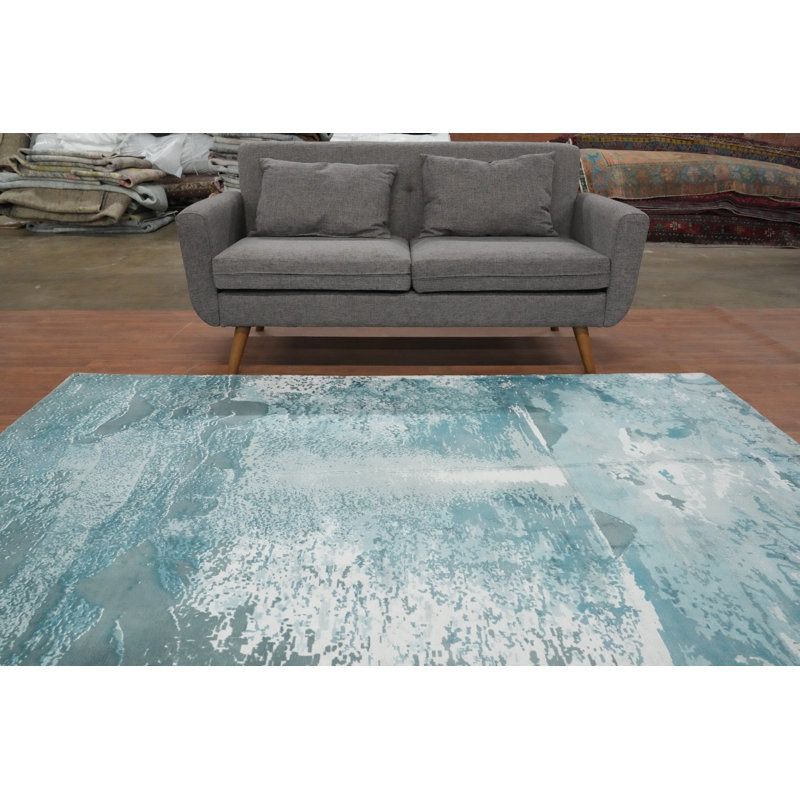 Serene Ocean View Modern Rug 6x8 with Soft Blue Gradient Patterns