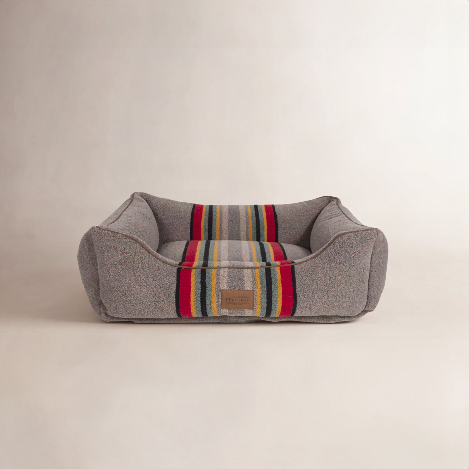 Yakima Striped Pet Bed, Umber Striped Sherpa, Large (36" W x 27" D x 10" H)