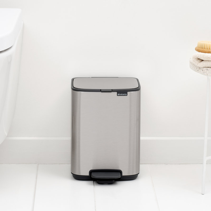 Brabantia Bo Pedal Bin, Matt Steel Fingerprint Proof, 4 L, 26.8cm H x 19.9cm W x 20.8cm D
