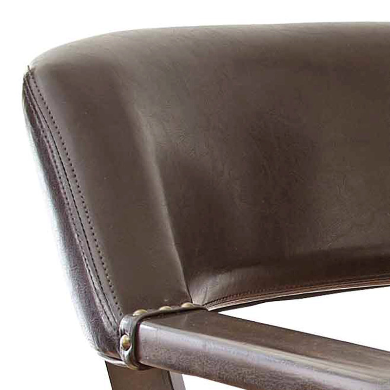 Chaise avec accoudoirs