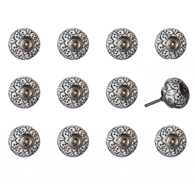 1,5 po x 1,5 po x 1,5 po noir / gris / argent - paquet de 12 boutons