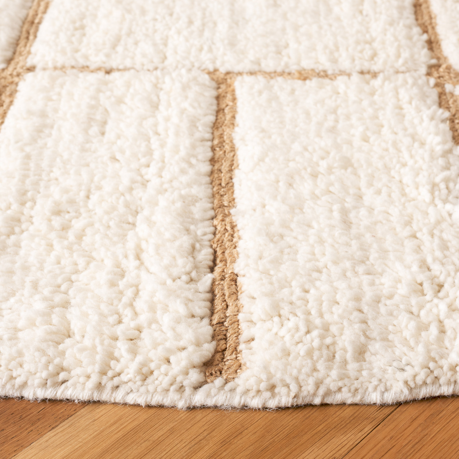 Volla Hand-Woven Striped Wool Rug, Round 6'