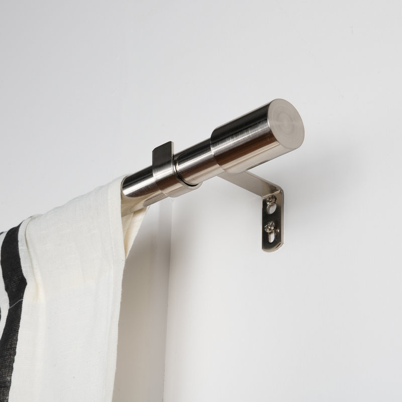 Tringle à rideaux simple ajustable 1 po Salut, Argent argent, 66" - 120"