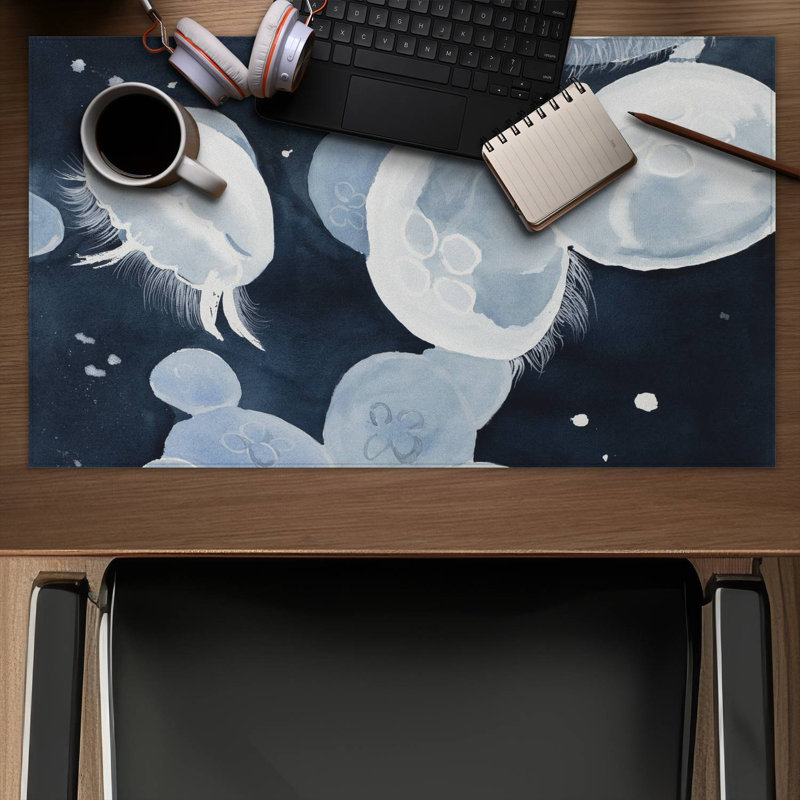 Jellyfishs - 14.00"x24.25" Desk mat