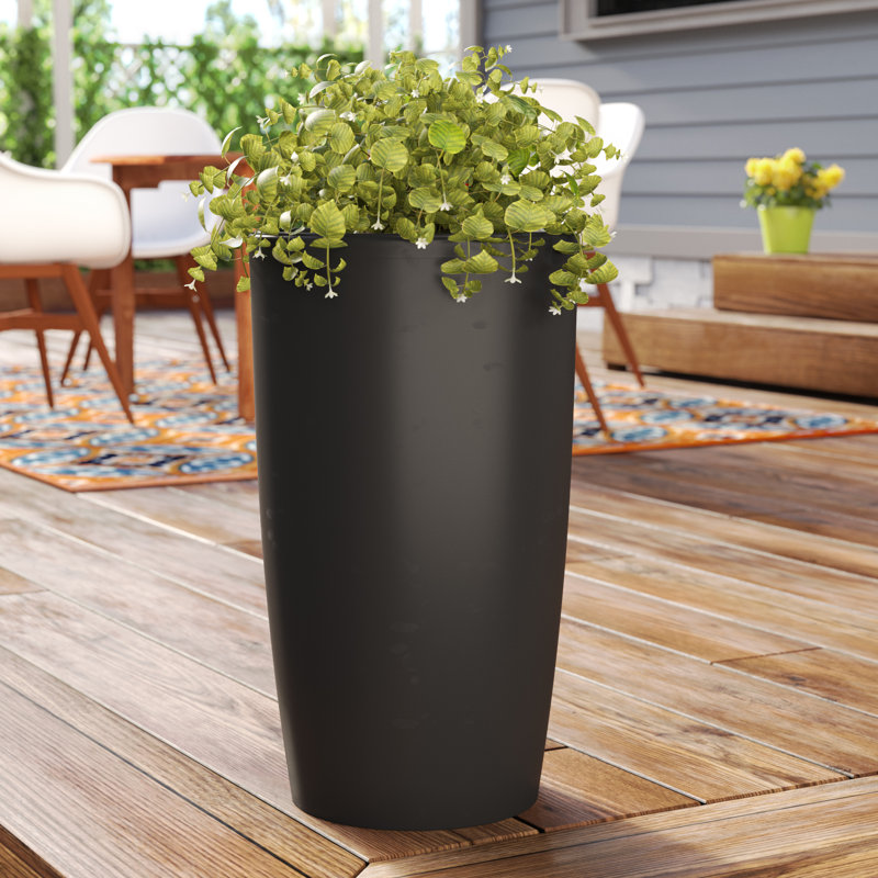 Pot à fleur en plastique à arrosage intérieur / extérieur Byrum, Blanc brillant, H 21,7 po x l 14 po x P 14 po