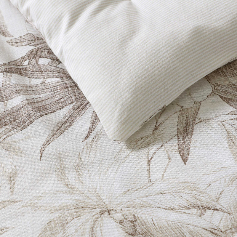 Tommy Bahama Beachway Blooms Cotton Reversible Comforter Set, Queen Comforter + 2 Standard Shams, Beige