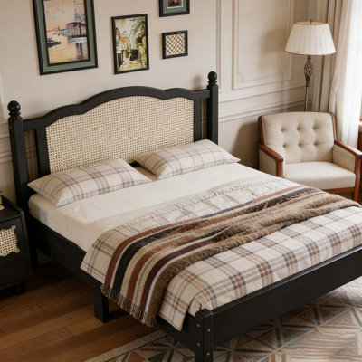 Grand lit plateforme en bois