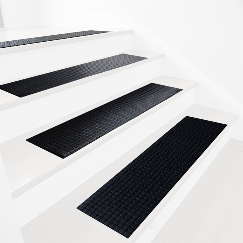 Tapis de marche en vinyle Block-Grip - 2 mm x 48 po x 10 po - noir (paquet de 6), Noir