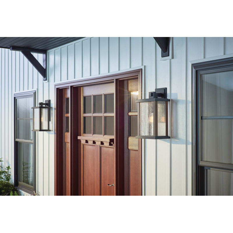 Lanterne murale d'extérieur Filton, H 17 po x l 10 po x P 7,5 po, 150 W
