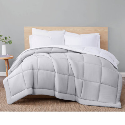 London Fog Seersucker Dot Comforter