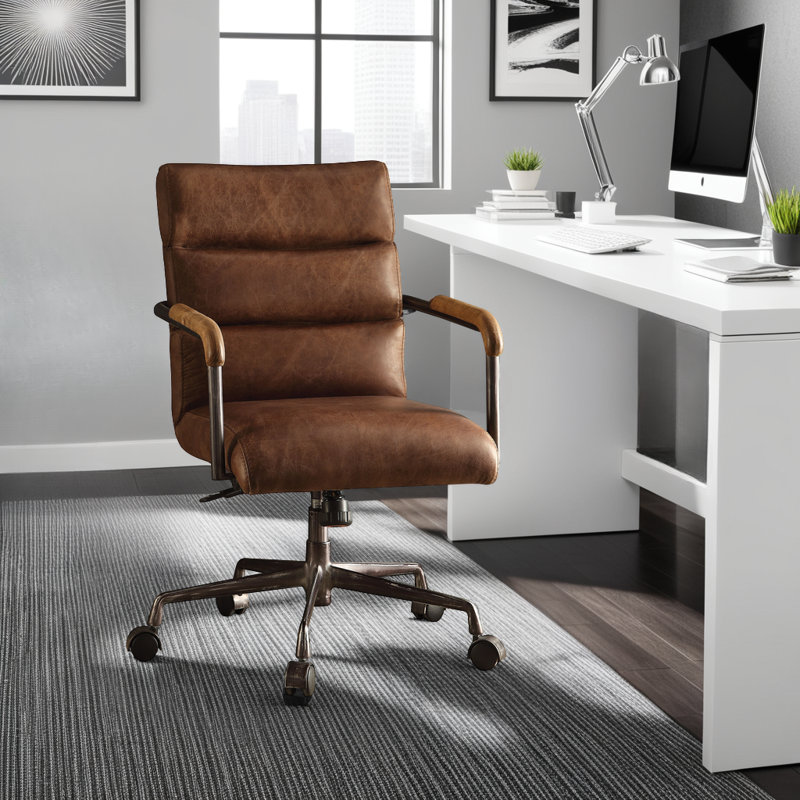 Executive Retro Office Chair - Top-Grain Leather Swivel Chair with Adjustable Height