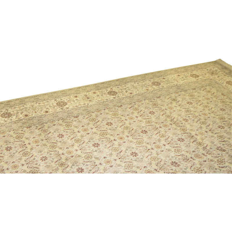 Tapis ivoire noué à la main de haute qualité