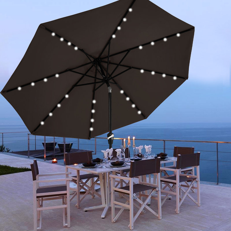 Parasol de marché solaire à DEL Cutshall avec inclinaison et relevage à manivelle, Brun, 10.5'