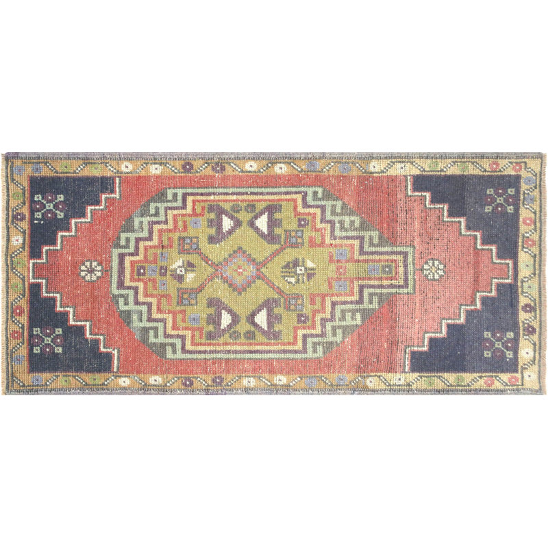 Yastic One-of-a-Kind 1'9" X 3'11" Area Rug