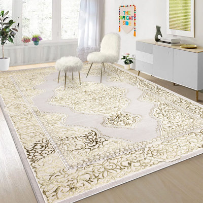 Bonna Floral Area Rug