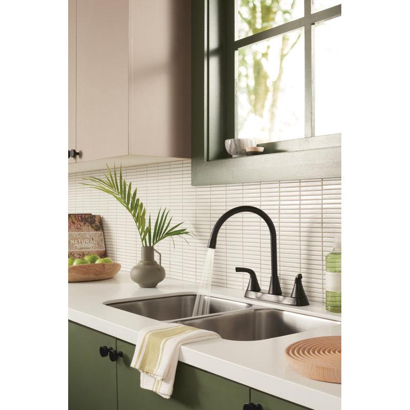 Peerless Parkwood Kitchen Faucet, Matte Black