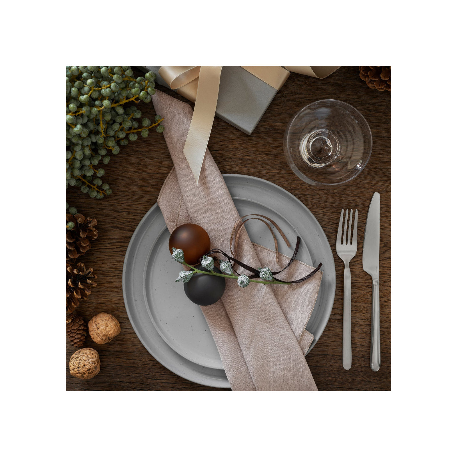 JUHLA Matte Glass Ornament, Gray