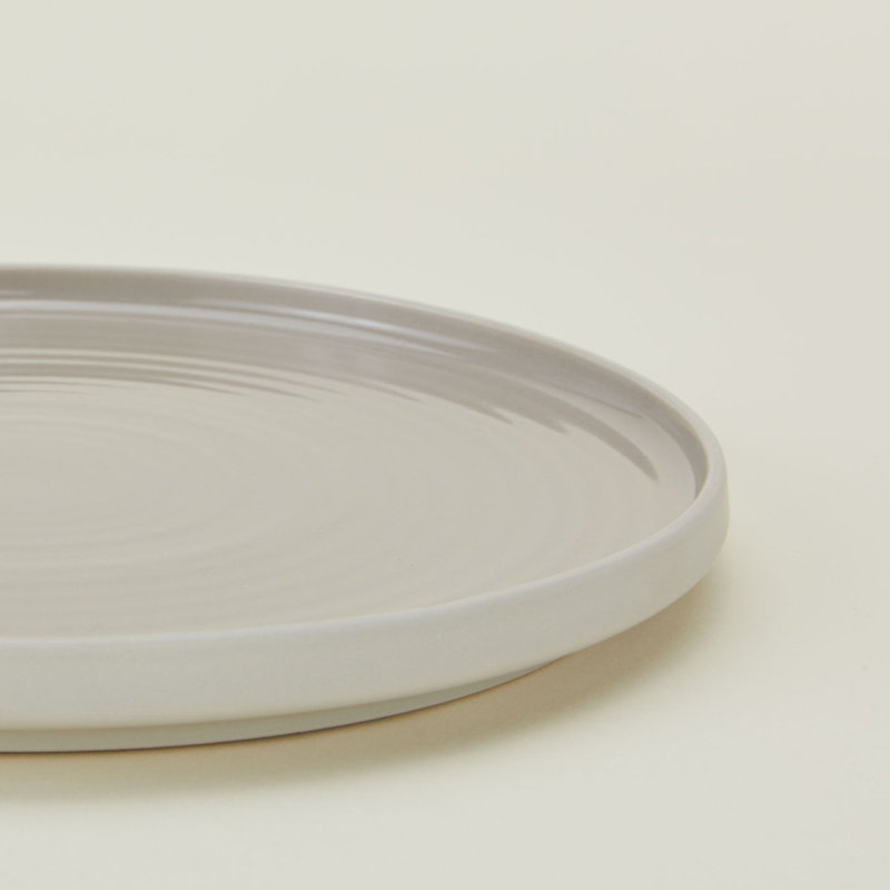 Ensemble de 4 assiettes à salade ou à dessert en grès de 8,5 po Essential de vaisselle, Gris