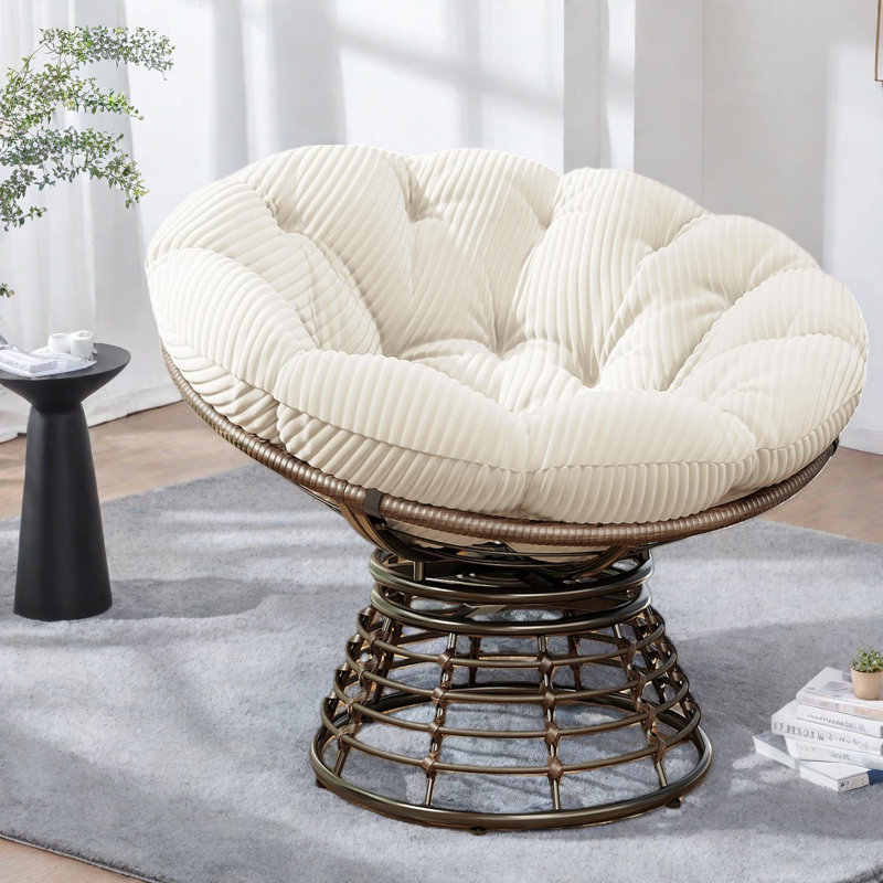 Chaise d'appoint moderne en osier, structure ergonomique en acier, idéale pour le salon
