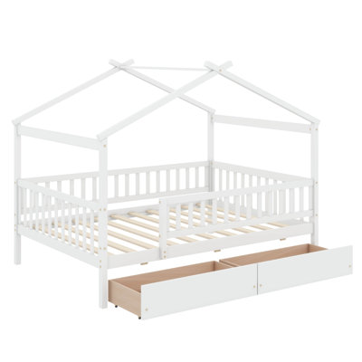 Lit maison en bois