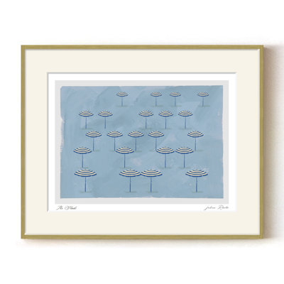 Mod-Ensemble The Shade par ChiChi - reproduction d'art côtier minimaliste bleu avec parasols de plage rayés | H 24 po x l 32 po