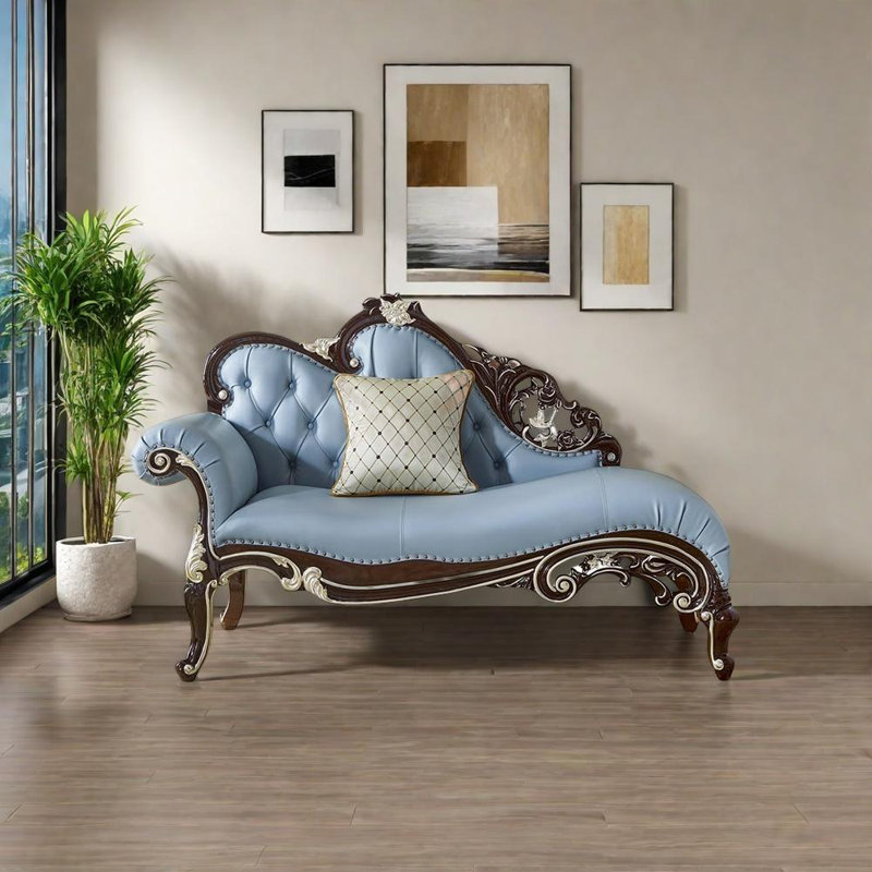 Chaise en chêne élégamment sculptée, Face à la gauche
