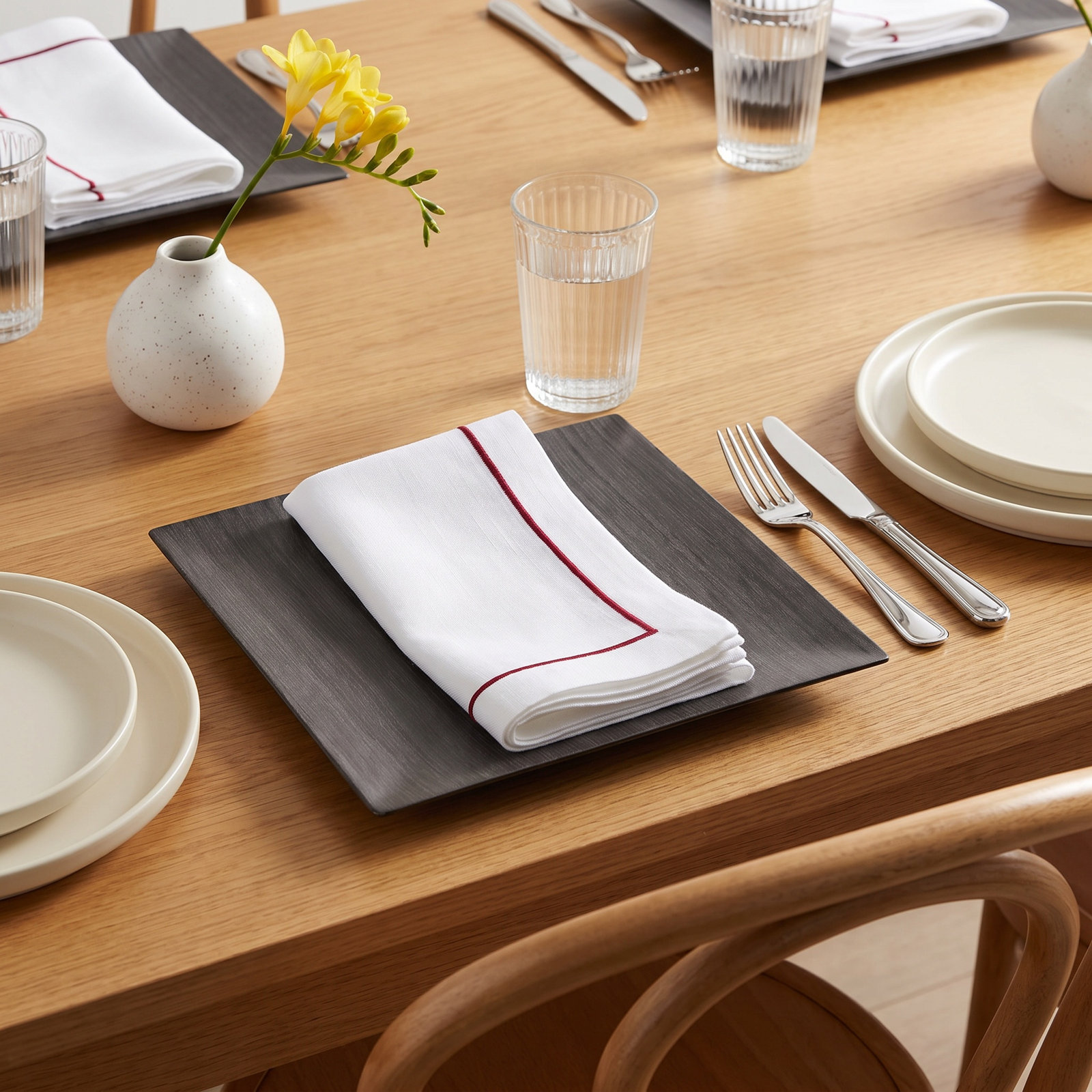 Odelle Reversible Napkin, Red