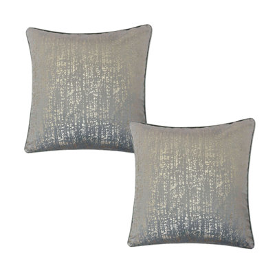 Belle 2 PC 20" X 20" Pillow, Red