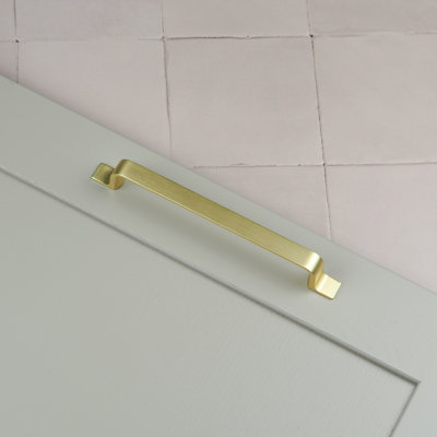 Strap Style Bar Handles in Multiple Finishes