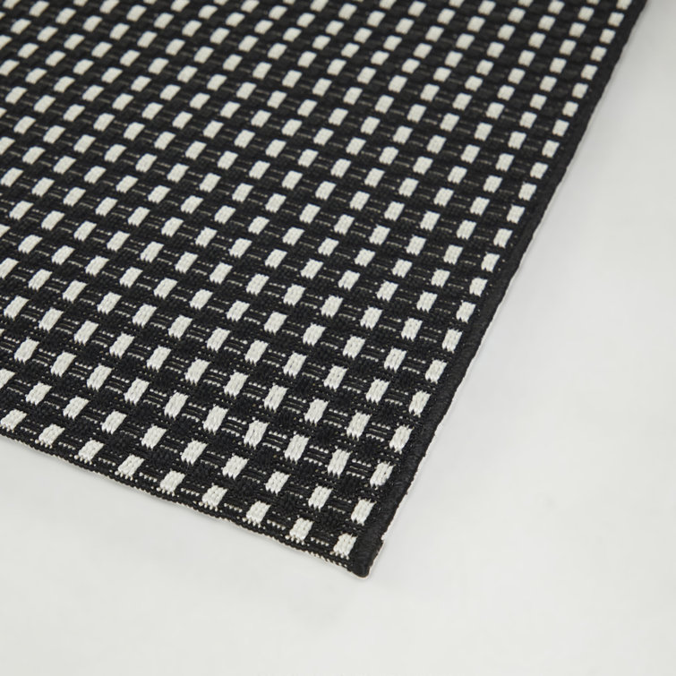 Vern Geometric Black/White Indoor / Outdoor Area Rug