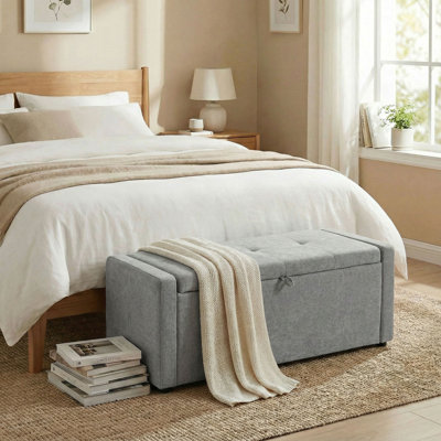 Banc de rangement avec repose-pieds, repose-pieds avec siège rembourré large, gris clair