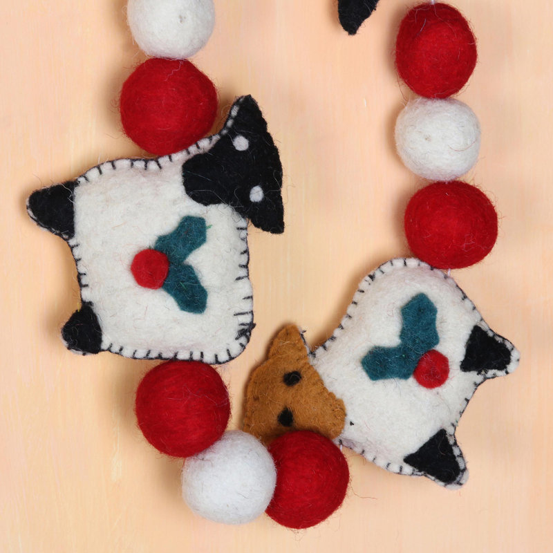 Kaileah 48'' Novelty Garland Garland