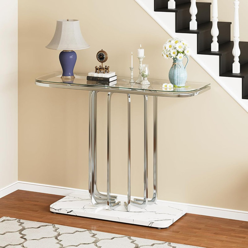 Console moderne en verre de 43 po avec cadre chromé incurvé et base en faux marbre, table de canapé étroite argentée pour entrée, salon, couloir, bureau à domicile