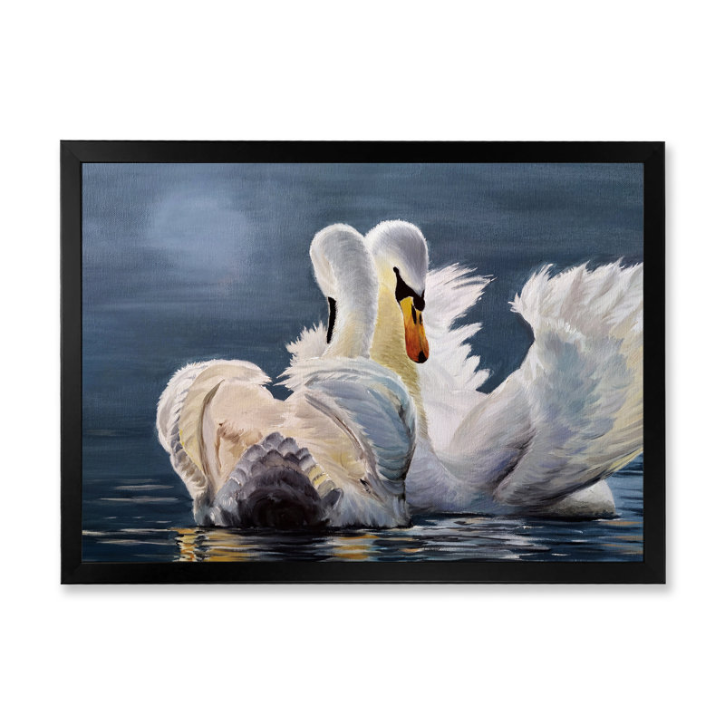 Deux cygnes blancs gracieux sur un lac bleu brumeux - peinture sur toile, H 12 po x l 20 po
