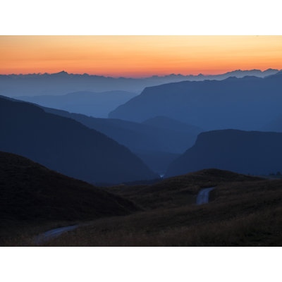 «Dolomites, Italy, Atmospher Perspect» par Frank Peters - photographie avec cadre
