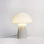 Petite lampe de table en verre-804591053