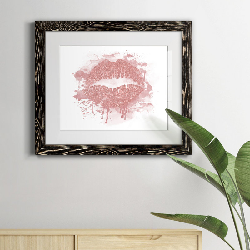 «Rose Gold Lips», impression sur papier encadrée, H 20 po x l 17 po x P 1,5 po, Papier encadré noir