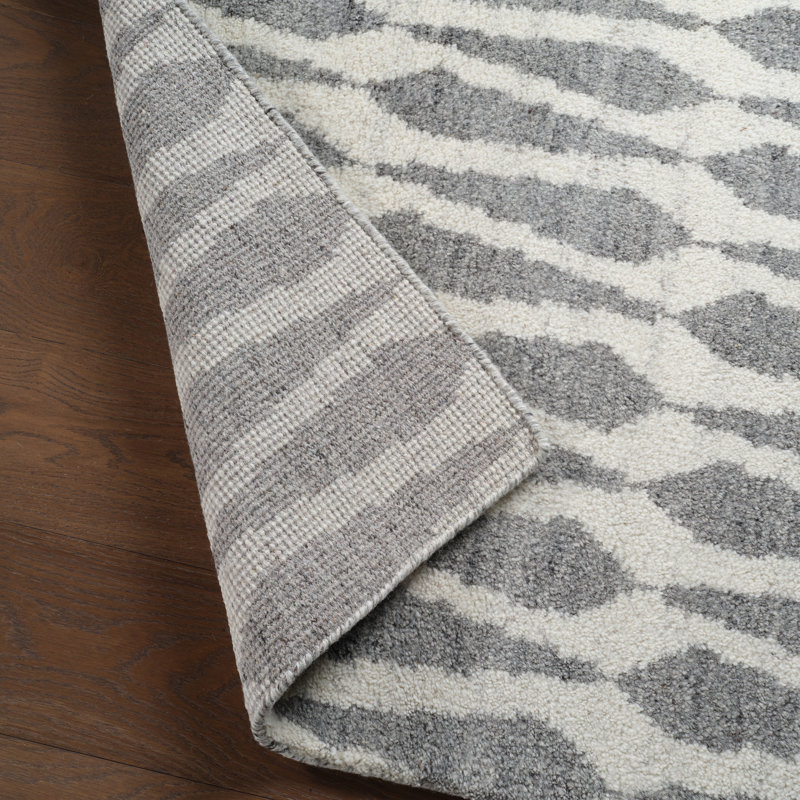 Asante Hand Knotted Wool Geometric Area Rug in Ivory, Rectangle 5' x 8'